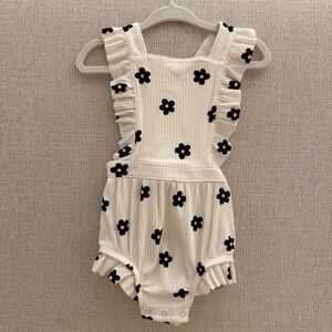 Cat & Jack Baby Romper with Ruffle Straps NWOT